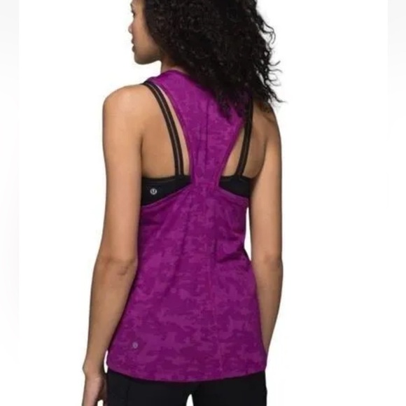 Lululemon Run For Days Mesh Camo Twist Tank in Regal Plum - Picture 3 of 11
